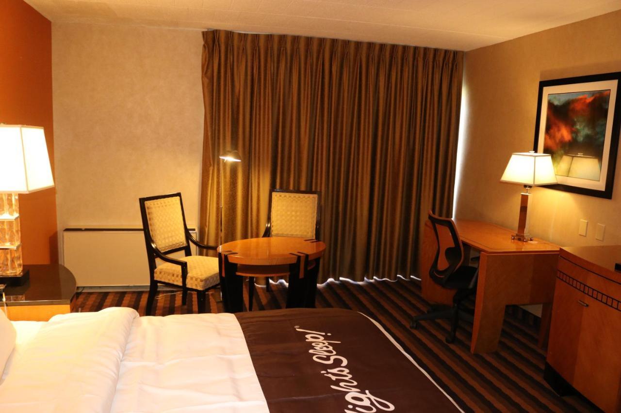 Bradley Hotel